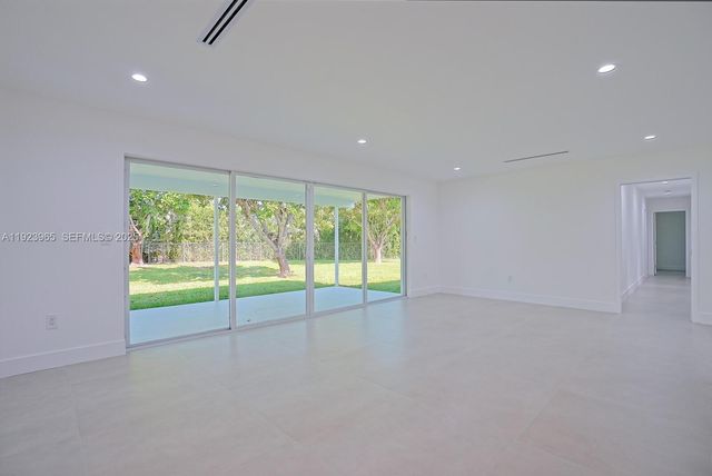 9301 SW 178th St 0, Palmetto Bay, FL 33157