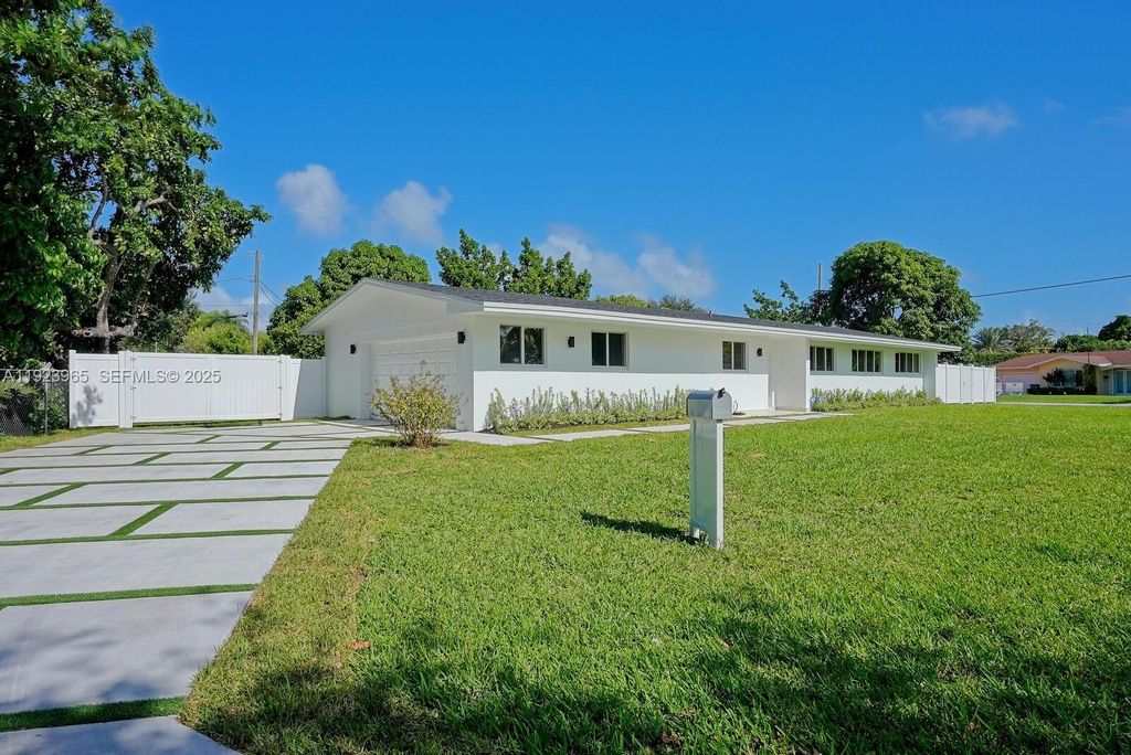 9301 SW 178th St 0, Palmetto Bay, FL 33157