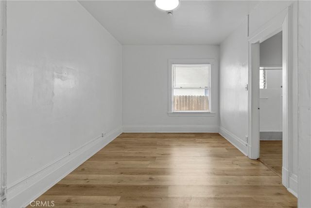 531 W 5th Street, Long Beach, CA 90802