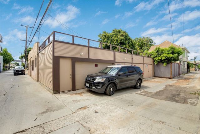 531 W 5th Street, Long Beach, CA 90802