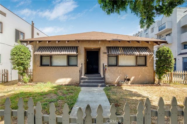 531 W 5th Street, Long Beach, CA 90802