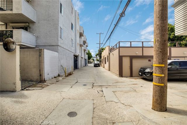 531 W 5th Street, Long Beach, CA 90802