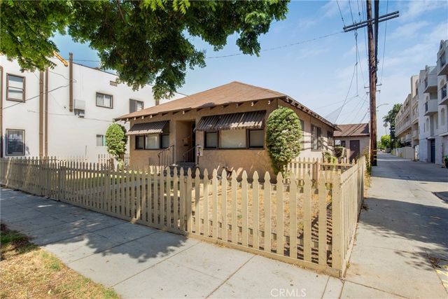 531 W 5th Street, Long Beach, CA 90802