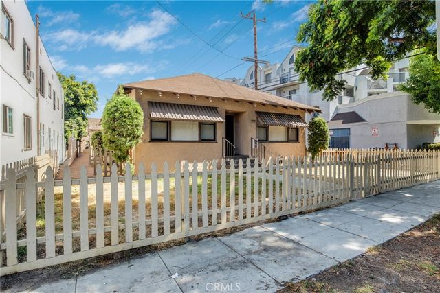 531 W 5th Street, Long Beach, CA 90802