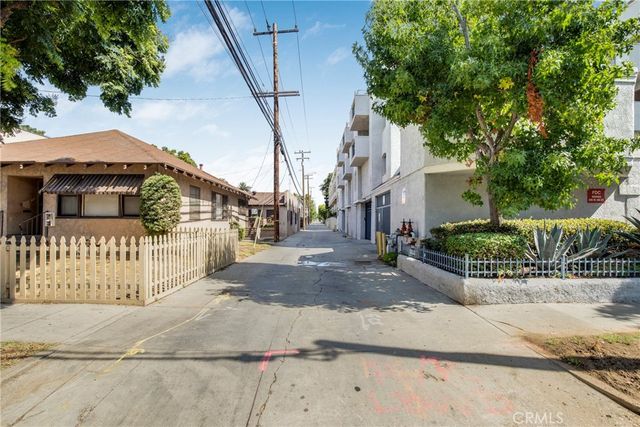 531 W 5th Street, Long Beach, CA 90802
