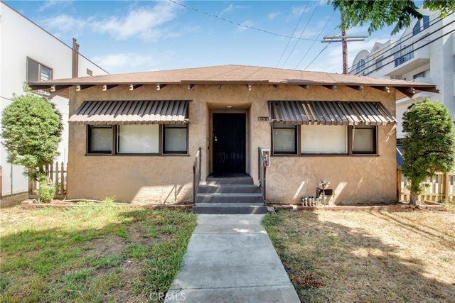 531 W 5th Street, Long Beach, CA 90802