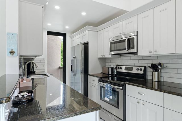 216 PASS KEY ROAD 216, Sarasota, FL 34242