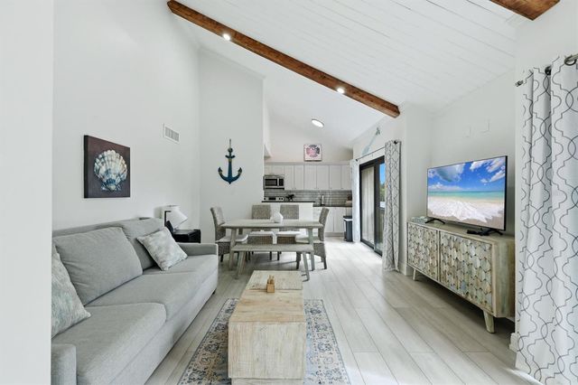 216 PASS KEY ROAD 216, Sarasota, FL 34242