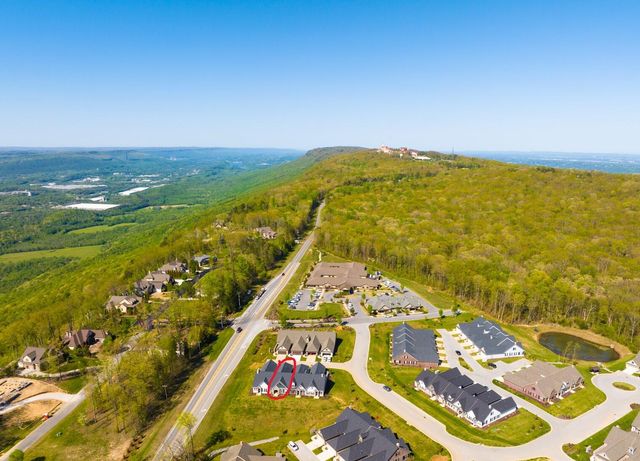 34 Founding Way Unit C, Lookout Mountain, GA 30750