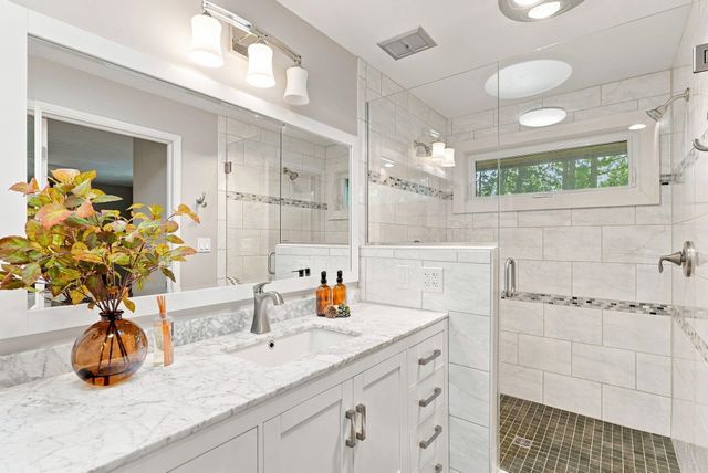 1924 E 23rd Ave, Spokane, WA 99203