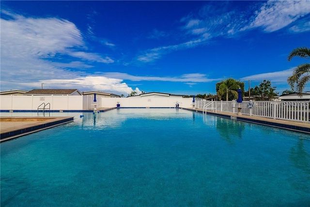 5316 53RD AVENUE E Q123, Bradenton, FL 34203