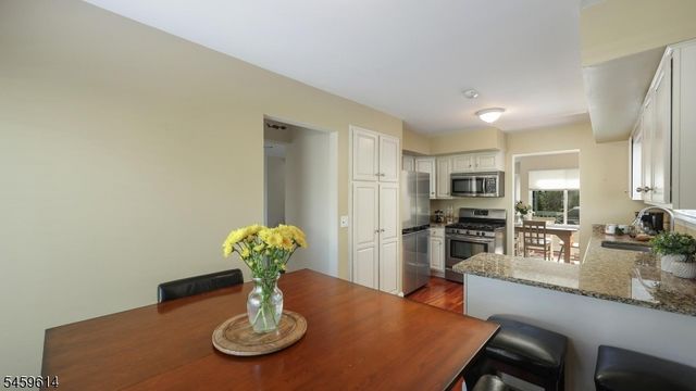 20 Crammer Ln, Hillsborough Twp., NJ 08844