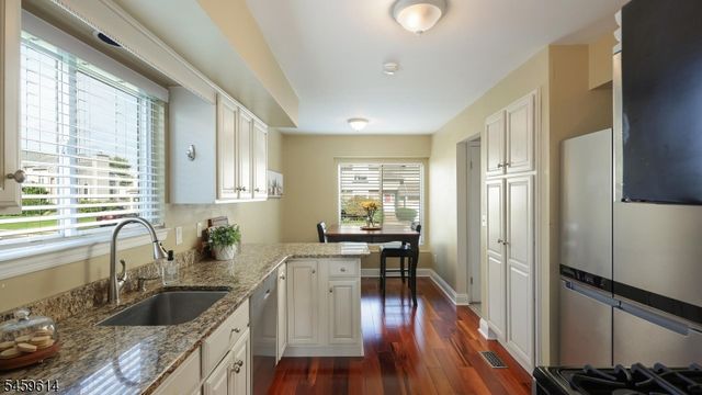 20 Crammer Ln, Hillsborough Twp., NJ 08844