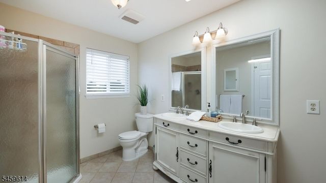 20 Crammer Ln, Hillsborough Twp., NJ 08844