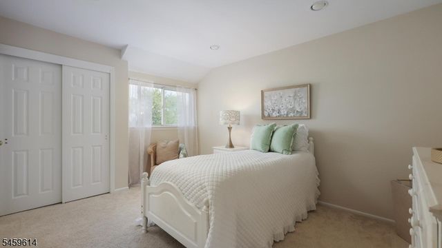 20 Crammer Ln, Hillsborough Twp., NJ 08844
