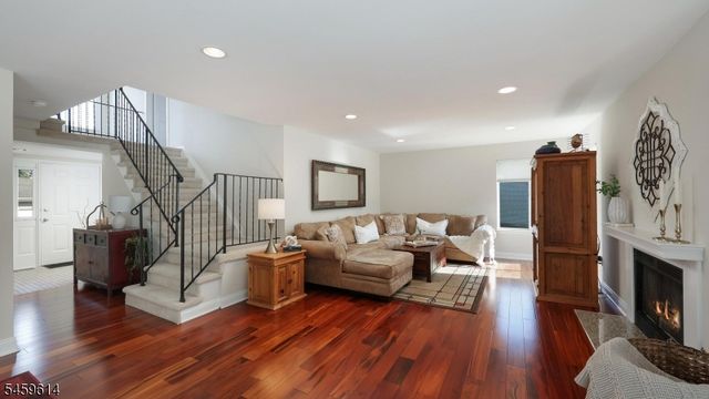 20 Crammer Ln, Hillsborough Twp., NJ 08844