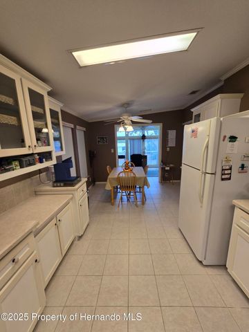 14221 Midmoor Boulevard, Brooksville, FL 34613