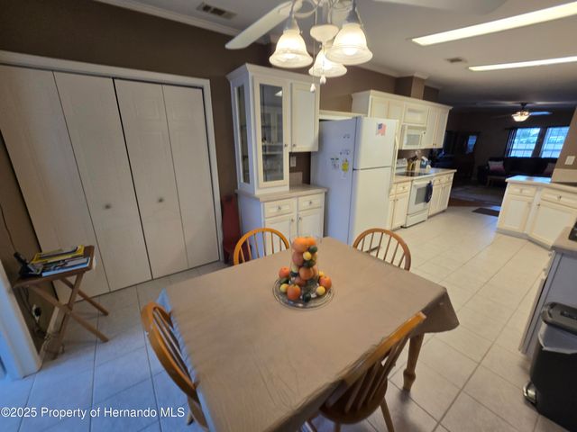 14221 Midmoor Boulevard, Brooksville, FL 34613