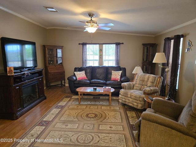 14221 Midmoor Boulevard, Brooksville, FL 34613