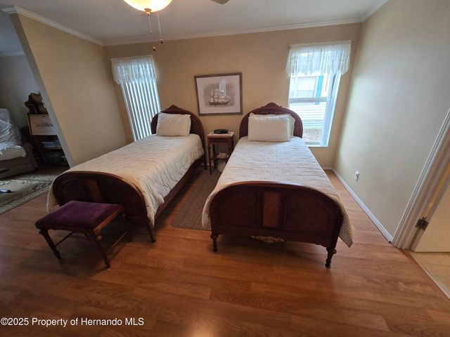 14221 Midmoor Boulevard, Brooksville, FL 34613