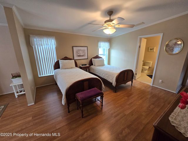 14221 Midmoor Boulevard, Brooksville, FL 34613