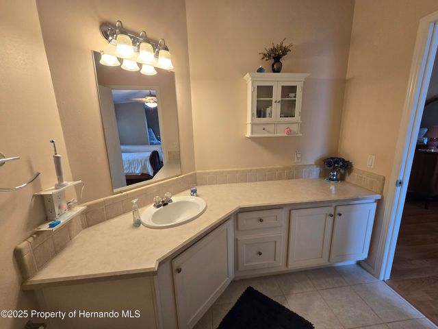 14221 Midmoor Boulevard, Brooksville, FL 34613