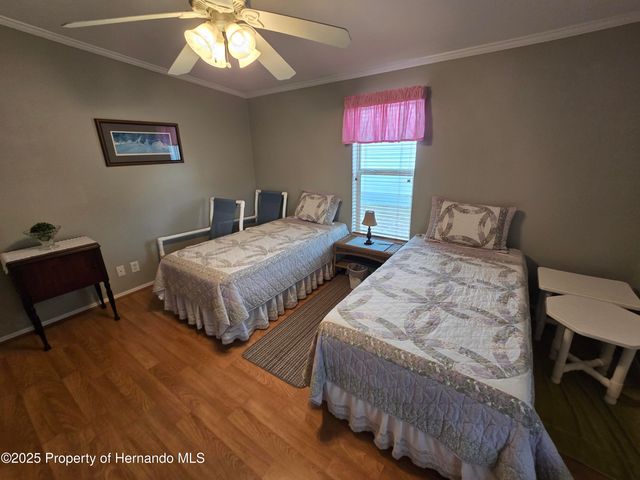 14221 Midmoor Boulevard, Brooksville, FL 34613