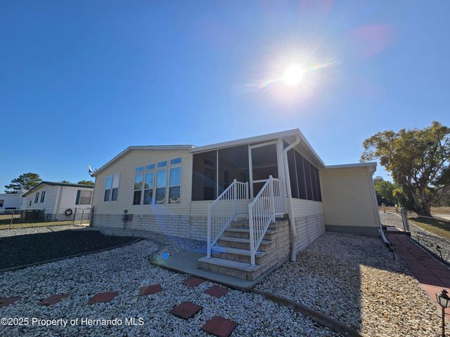 14221 Midmoor Boulevard, Brooksville, FL 34613