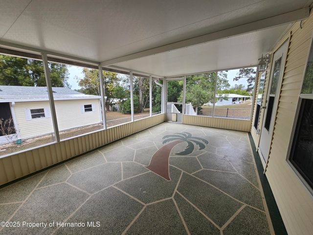 14221 Midmoor Boulevard, Brooksville, FL 34613