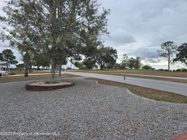 14221 Midmoor Boulevard, Brooksville, FL 34613