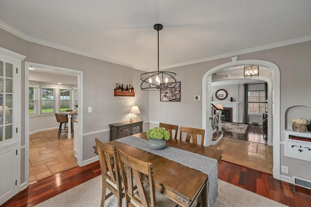 2630 N 89th STREET, Wauwatosa, WI 53226