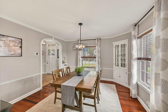 2630 N 89th STREET, Wauwatosa, WI 53226