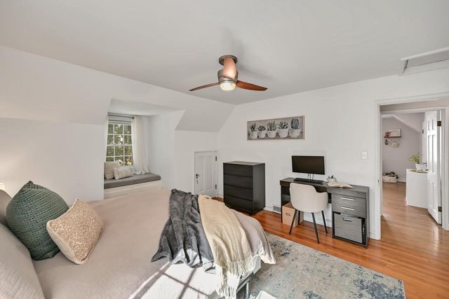 2630 N 89th STREET, Wauwatosa, WI 53226