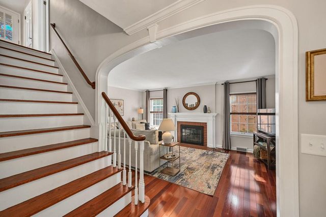 2630 N 89th STREET, Wauwatosa, WI 53226