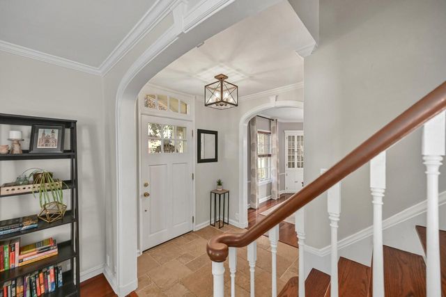 2630 N 89th STREET, Wauwatosa, WI 53226
