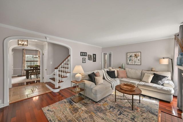 2630 N 89th STREET, Wauwatosa, WI 53226