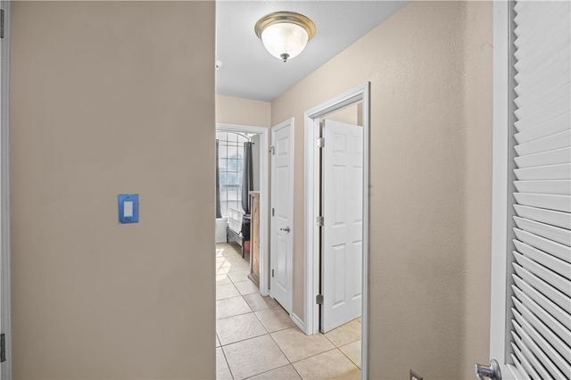 229 Wise Ave, Orange Grove, TX 78372