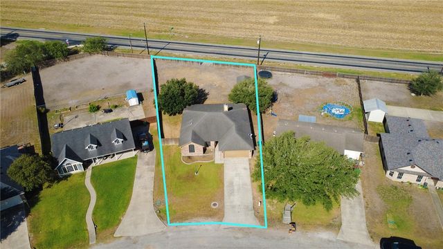 229 Wise Ave, Orange Grove, TX 78372