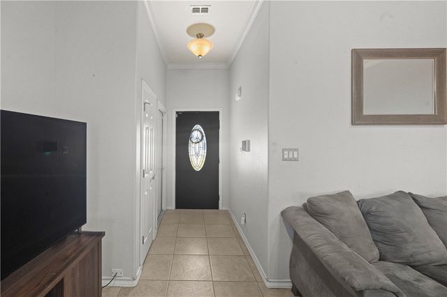 229 Wise Ave, Orange Grove, TX 78372