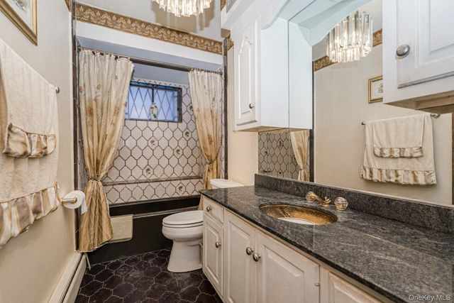 15 Herkimer Street, Staten Island, NY 10301