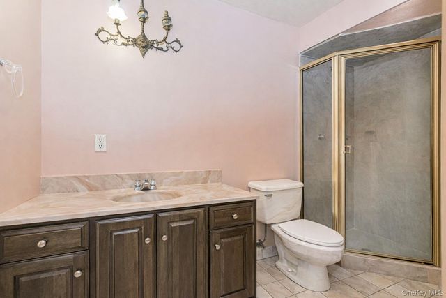 15 Herkimer Street, Staten Island, NY 10301