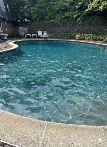 15 Herkimer Street, Staten Island, NY 10301