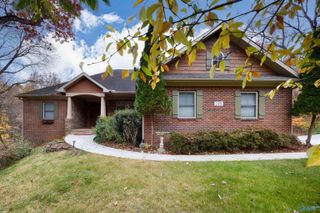 2451 Oakwood Avenue NE, Huntsville, AL 35811