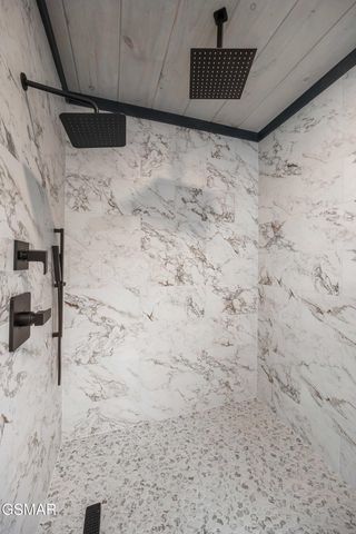 1253 Bavarian Way, Gatlinburg, TN 37738