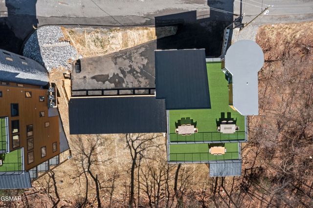 1253 Bavarian Way, Gatlinburg, TN 37738