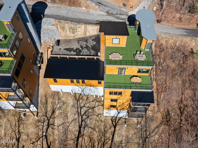 1253 Bavarian Way, Gatlinburg, TN 37738