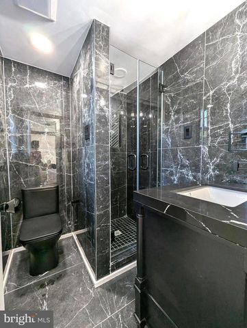 2208 WAKEFIELD ST, Alexandria, VA 22308