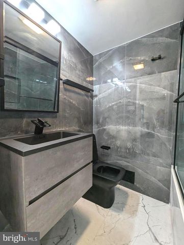 2208 WAKEFIELD ST, Alexandria, VA 22308