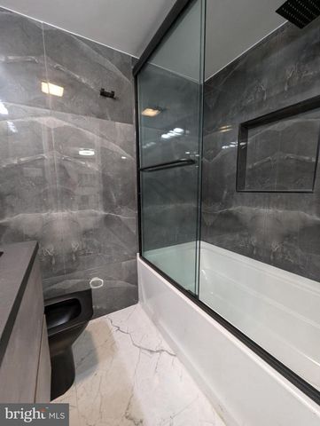 2208 WAKEFIELD ST, Alexandria, VA 22308