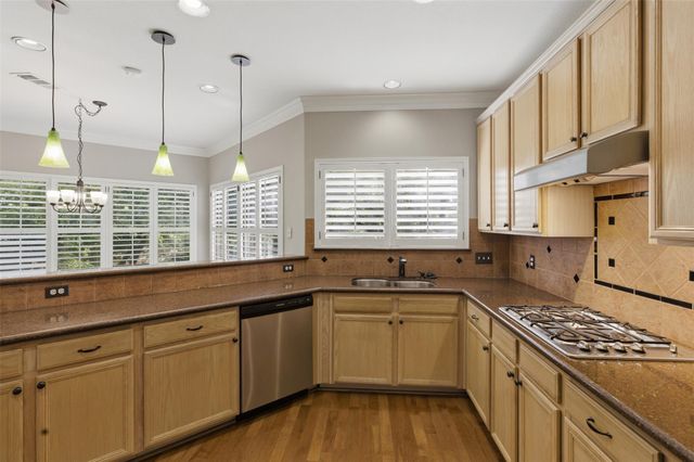 5813 Miramonte DR, Austin, TX 78759